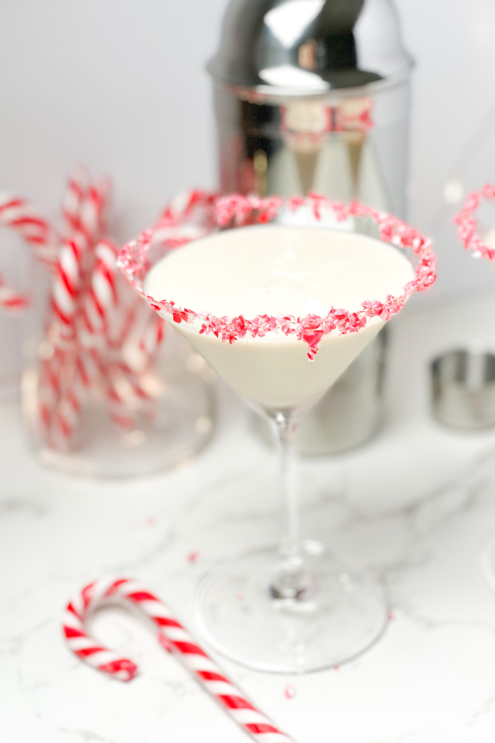 Candy Cane Martini Recipe - ZEN AND HONEY