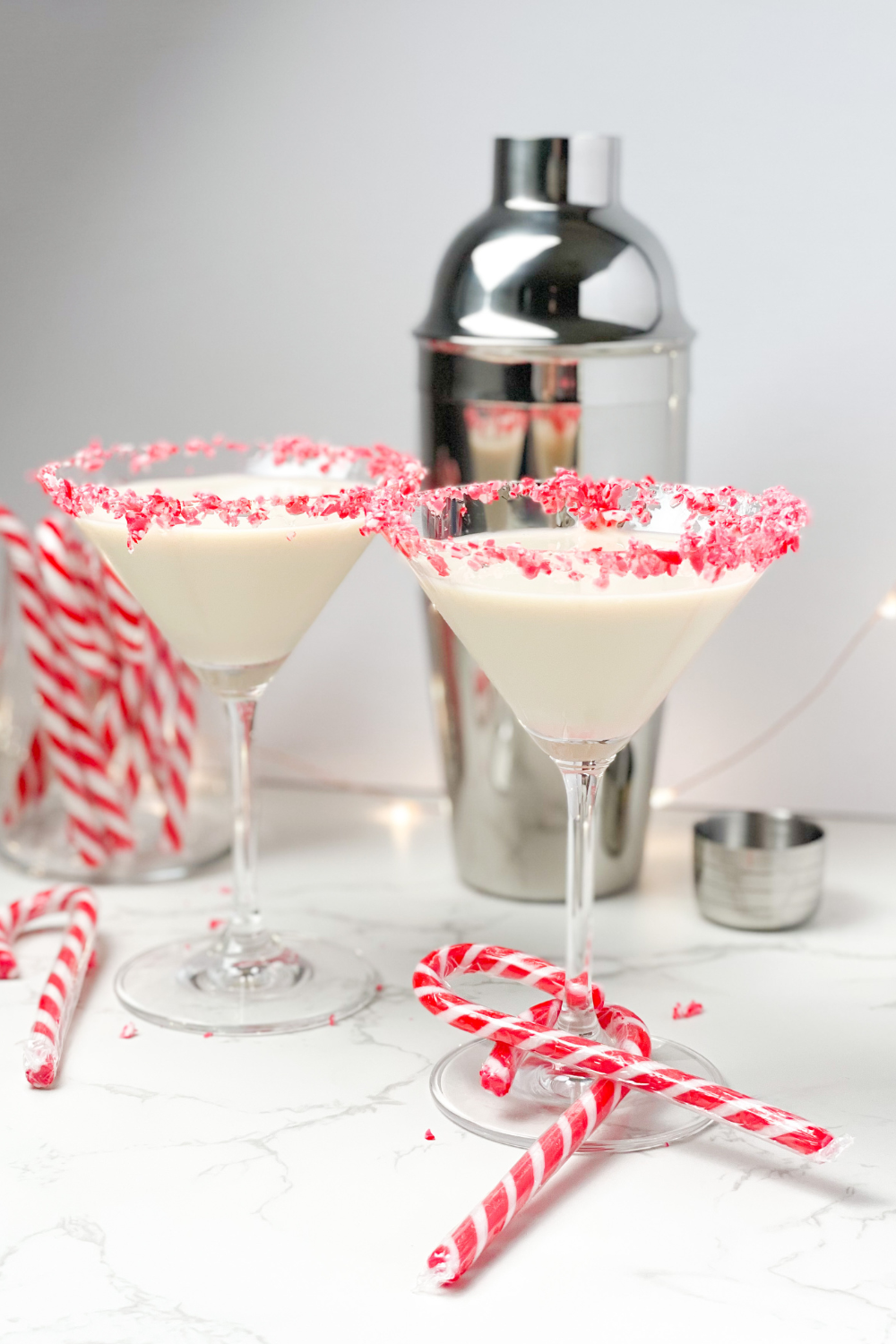 Candy Cane Martini Recipe - ZEN AND HONEY