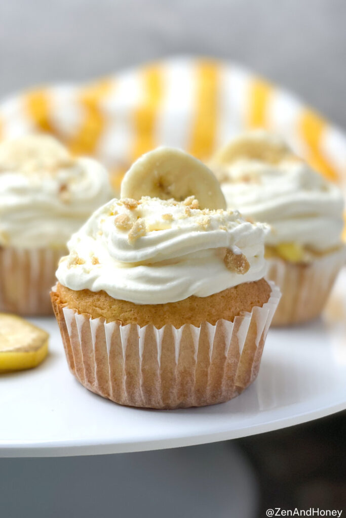 Banana Pudding Cupcakes Recipe - ZEN AND HONEY