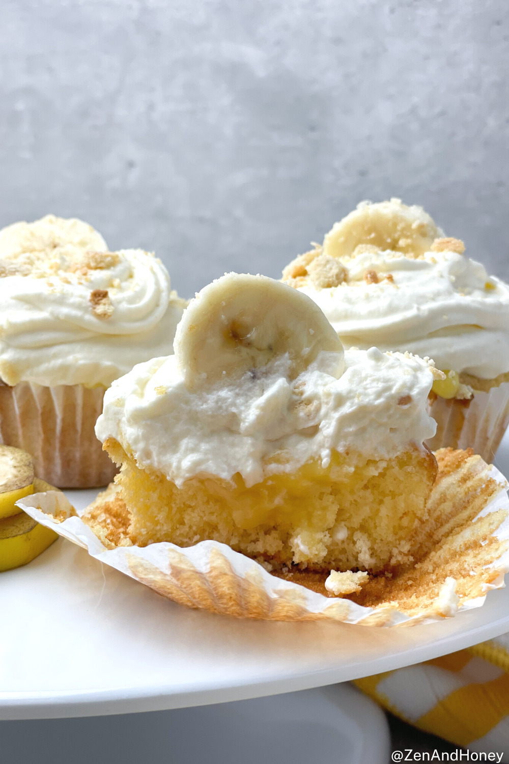 Banana Pudding Cupcakes Recipe - ZEN AND HONEY