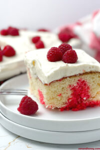 raspberry poke cake recipe