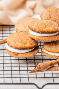 apple cider whoopie pies