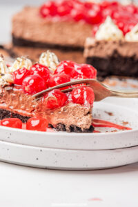 no bake chocolate cherry cheesecake