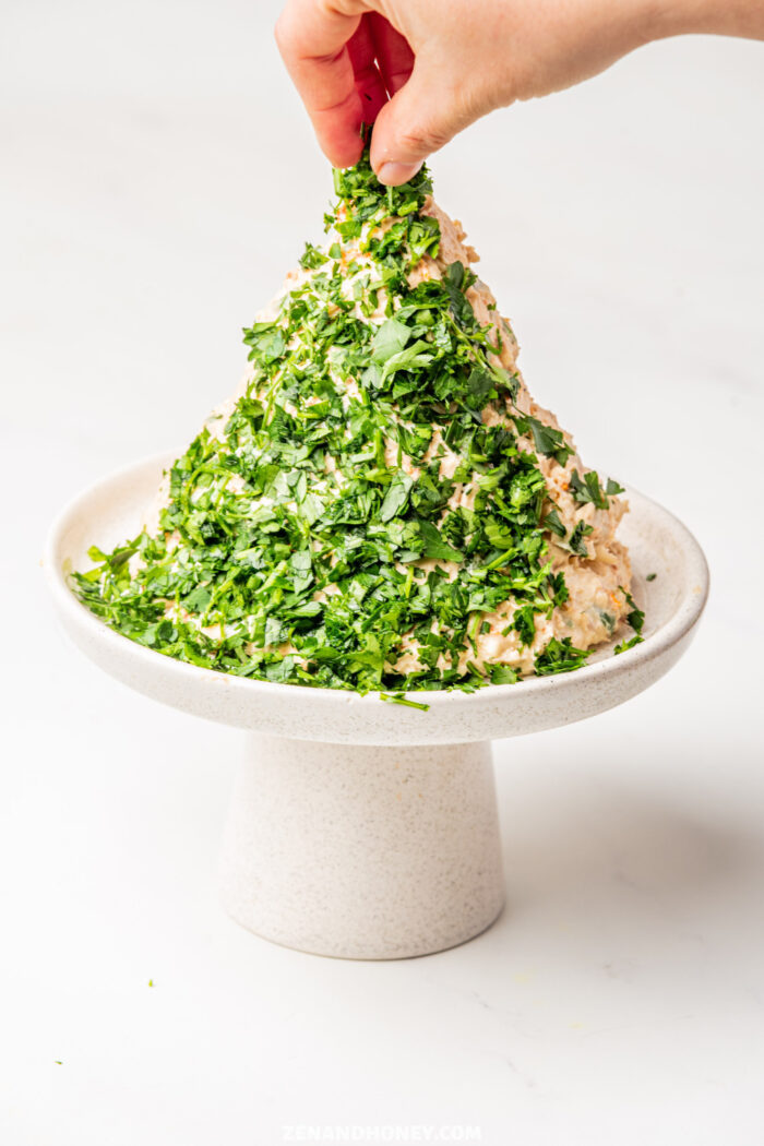 Christmas Tree Cheese Ball - ZEN AND HONEY