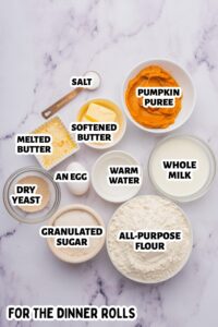 pumpkin dinner rolls ingredients
