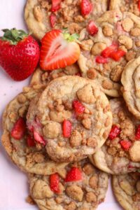 strawberry shortcake cookie