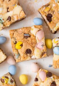 mini egg cookie bars