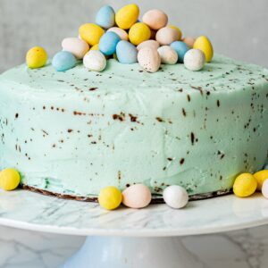 mini eggs cake