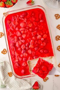 old fashioned strawberry pretzel salad