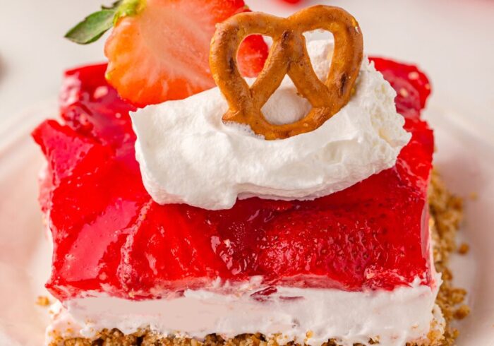 strawberry pretzel salad