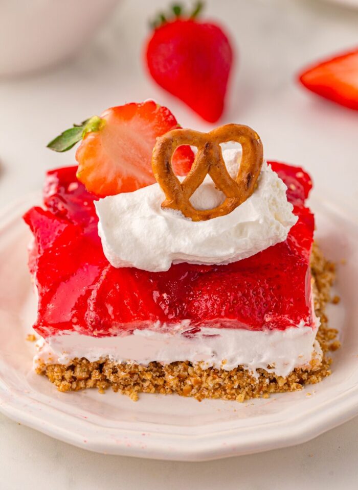 strawberry pretzel salad