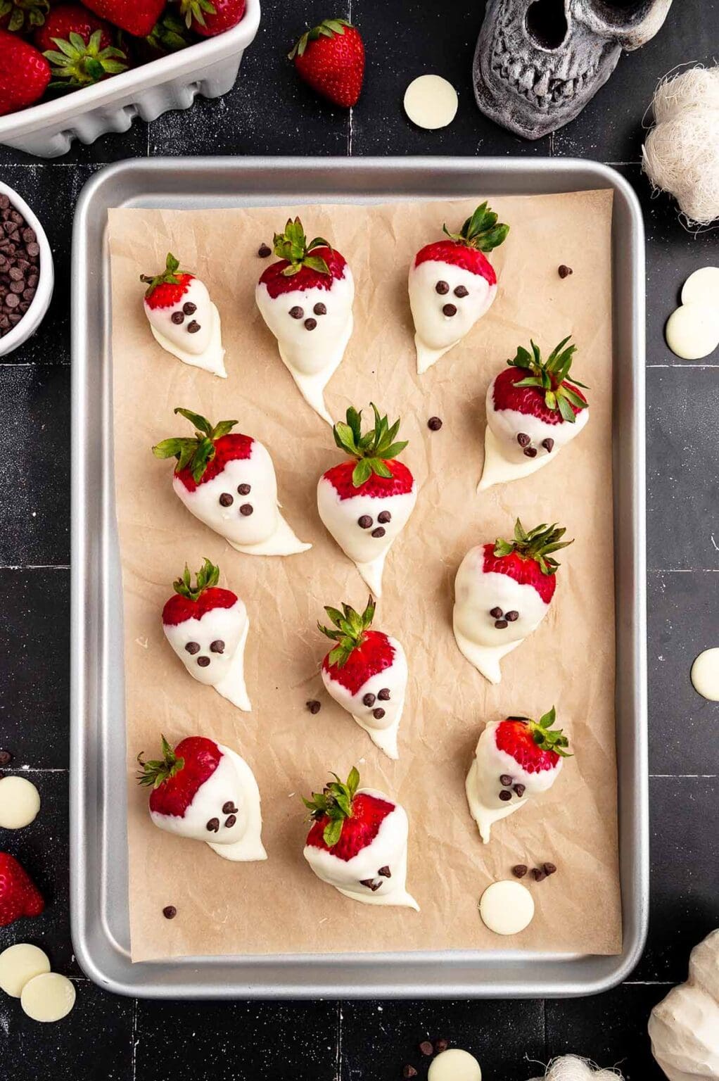 22 Spooky Halloween Party Food Ideas for a Crowd - ZEN AND HONEY