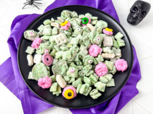 halloween snack mix recipes